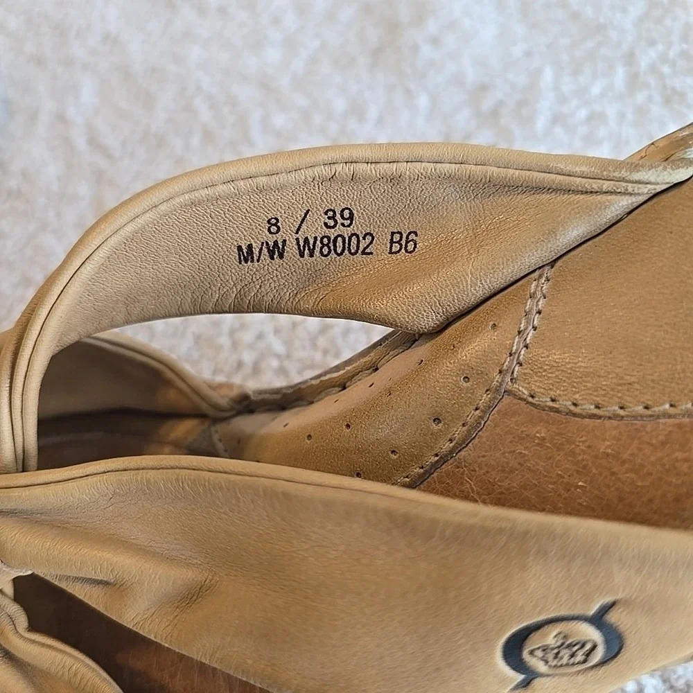Born Driless Womens Monte Carlo Sandal Size 8 Tan Leather Slip-on Wedge Mule